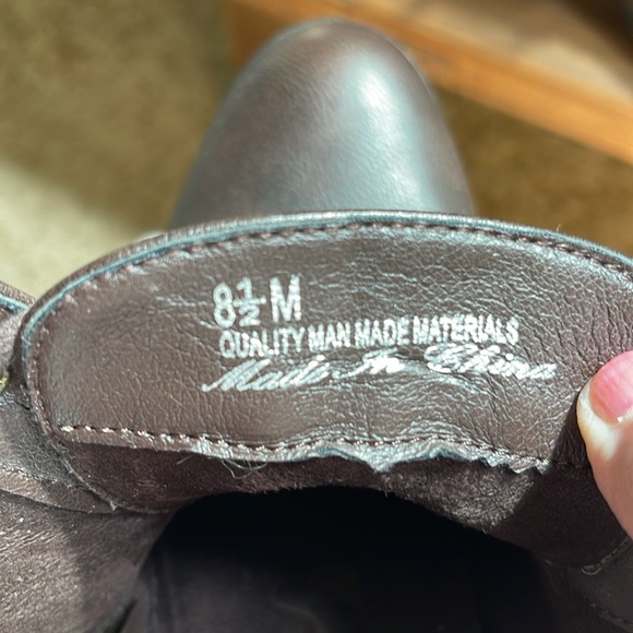 Ankle boots by easy street size 8 1/2 medium - Picture 8 of 9